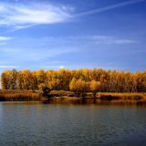 Осенний берег озера