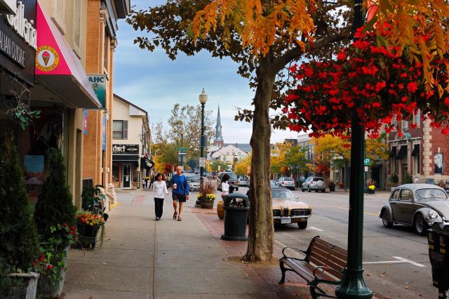 Oakville - островок старого