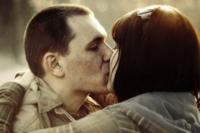 kiss