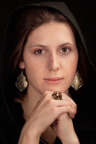  Анна