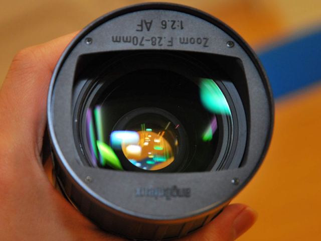 ANGENIEUX ZOOM 28-70mm/2.6 AF