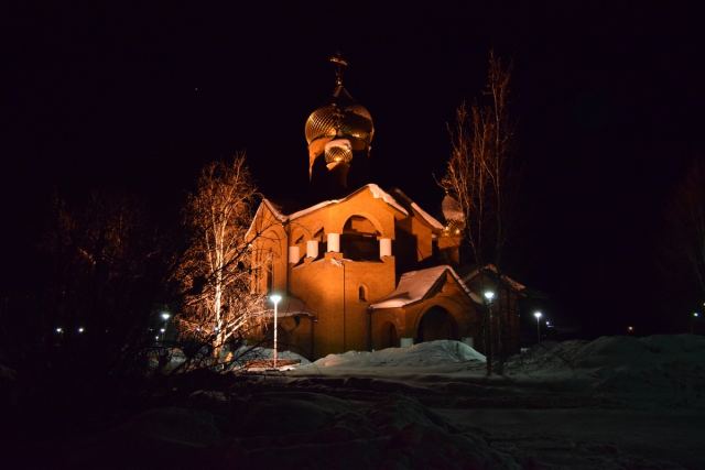 Церковь. Зимний вечер.