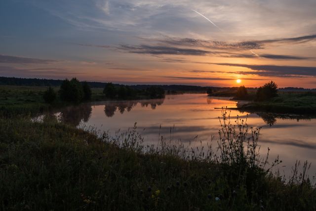 Летнее утро на реке.