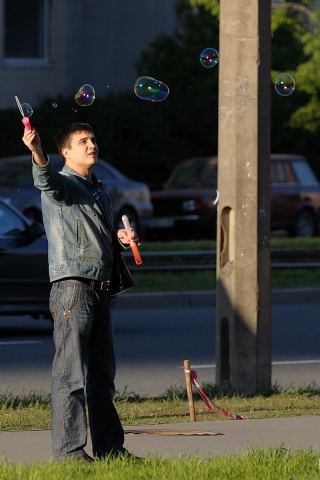 ...а ребёнок убежал.. :)