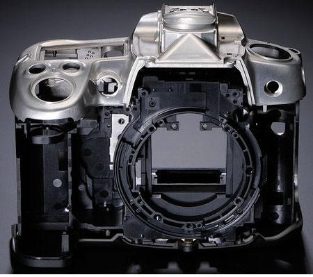 nikon-d7000-body2.jpg