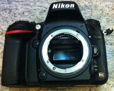 Nikon-D600-font.jpg