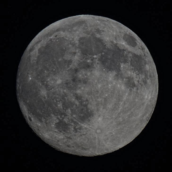 moon2.JPG