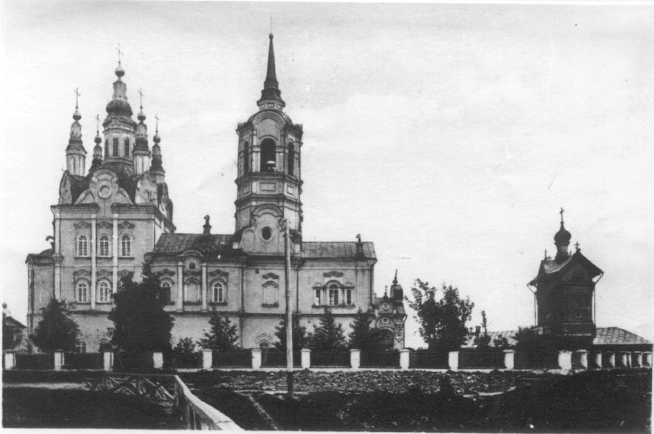 Воскресенская_церковь,_начало_XX_века.jpg