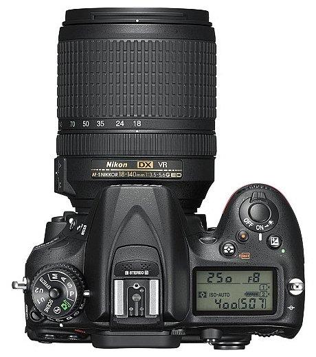 Nikon7200kit_2.jpg