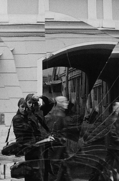 2000_74_01__B_W_paper__var.jpg