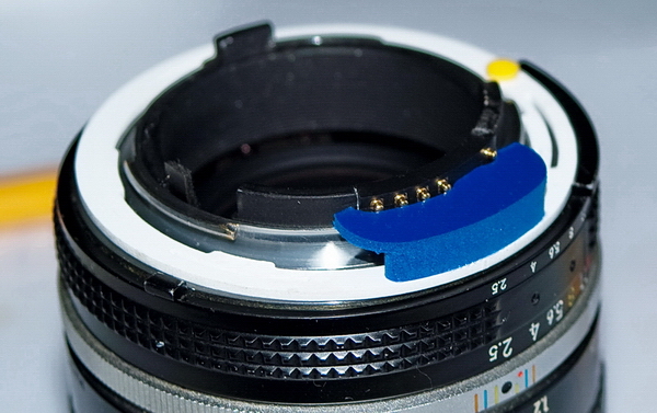 Nikkor_Ai_S_105_2.5_04.jpg
