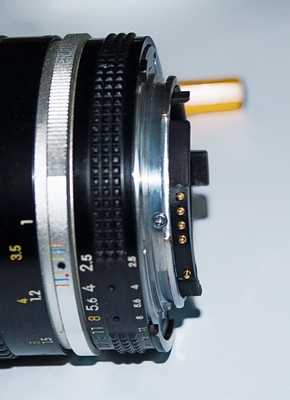 Nikkor_Ai_S_105_2.5_02.jpg